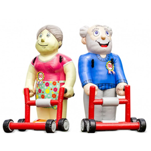 Jubiliumpoppen echtpaar rollator